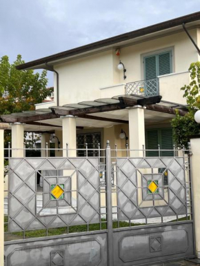 Villa Abruzzi, Forte dei Marmi